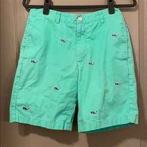 Vineyard Vines Whale Embroidered Club Shorts (30)